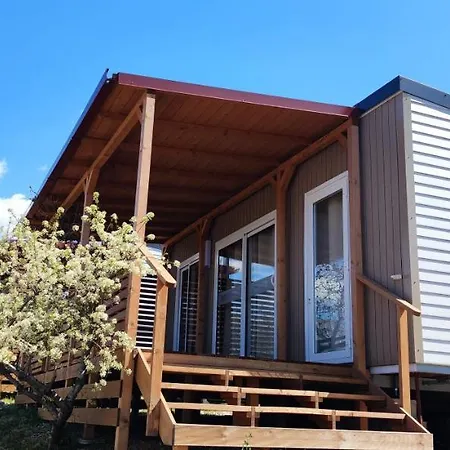 Dom wakacyjny Small Camp Klenovica